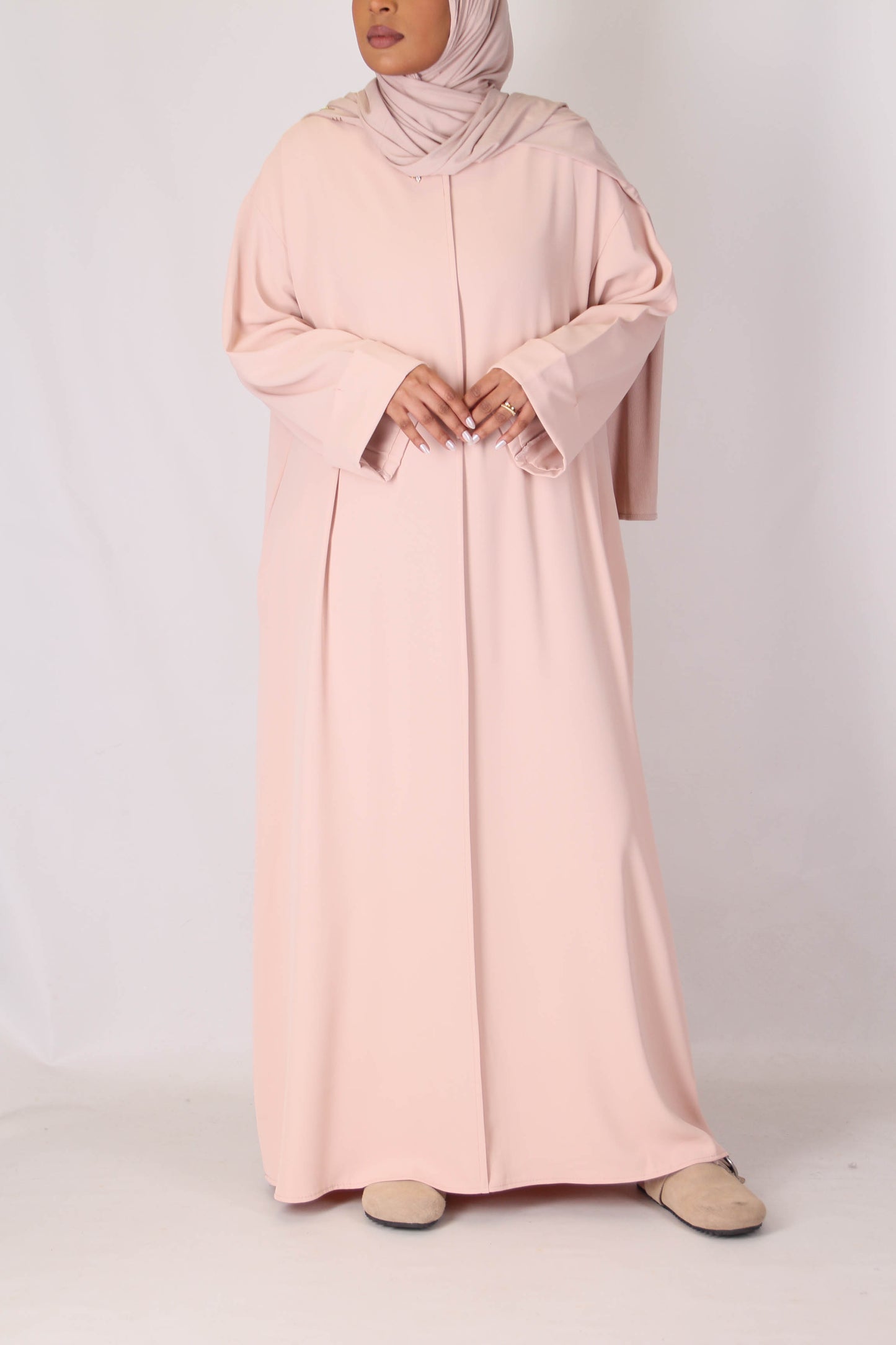 Abaya classique à revers - Rose poudré
