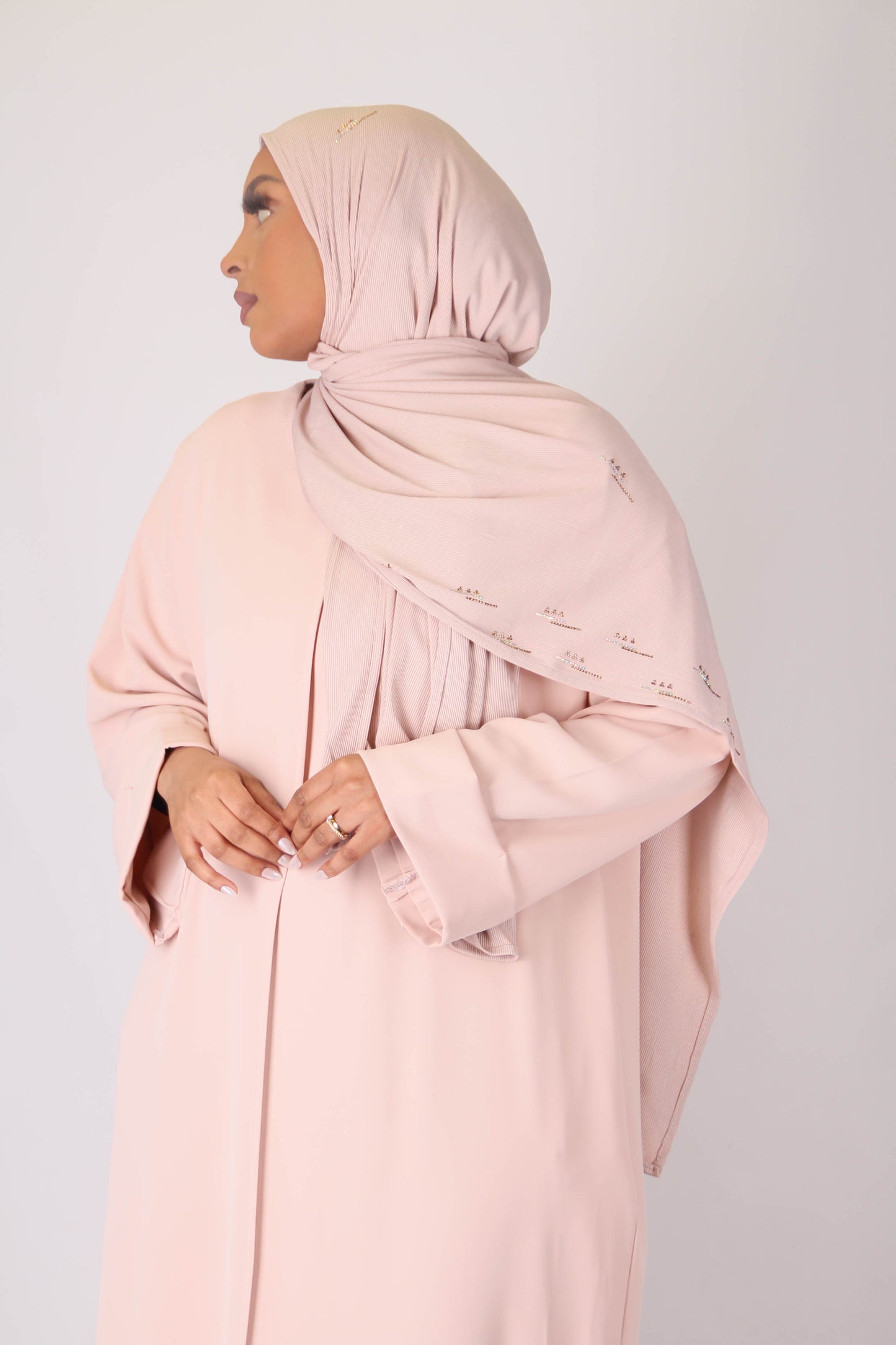 Abaya classique à revers - Rose poudré