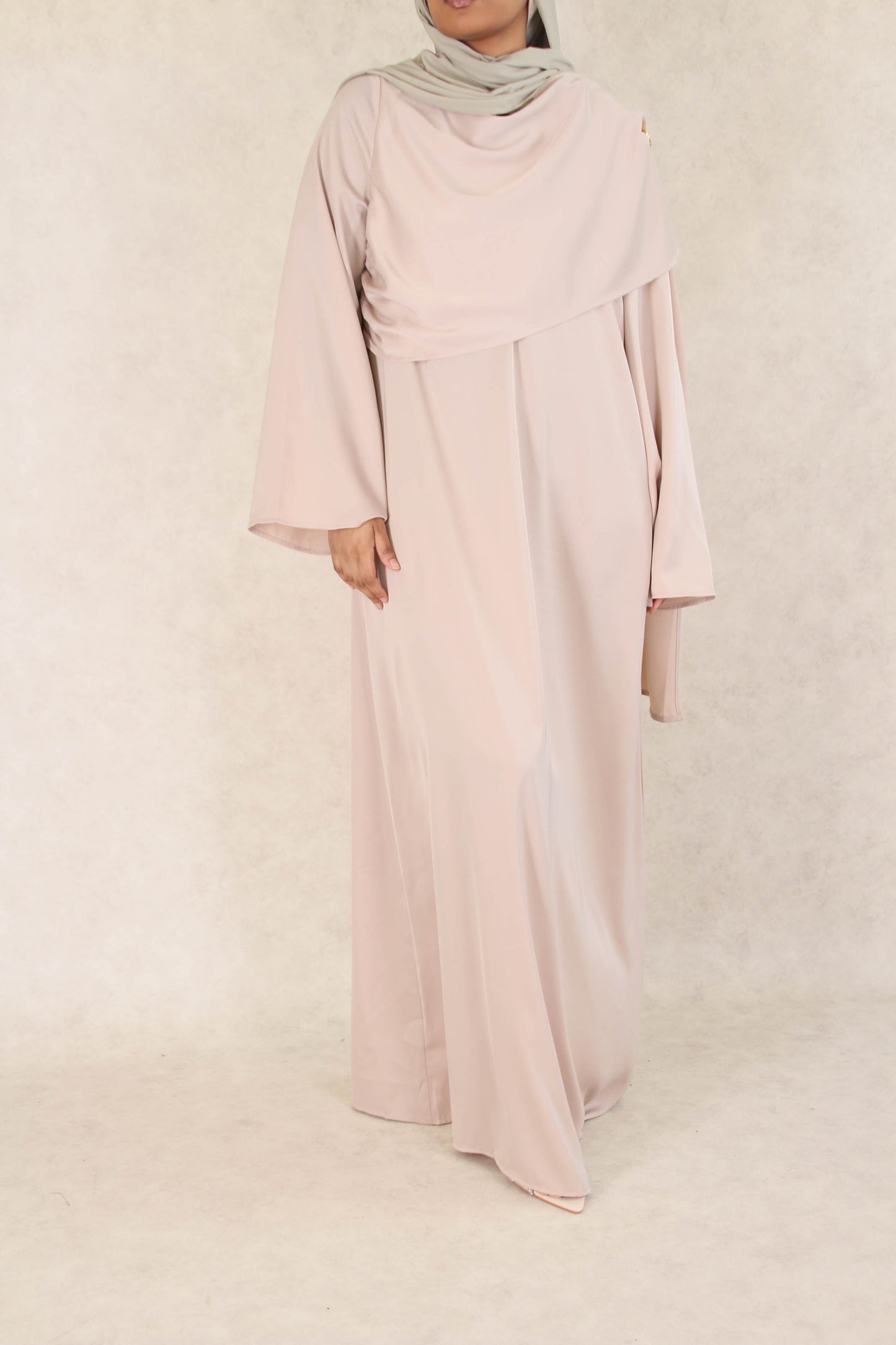 Robe Zayah - Nude