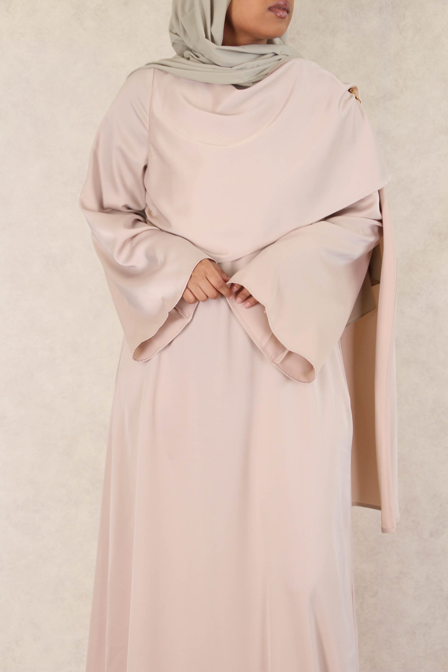 Robe Zayah - Nude