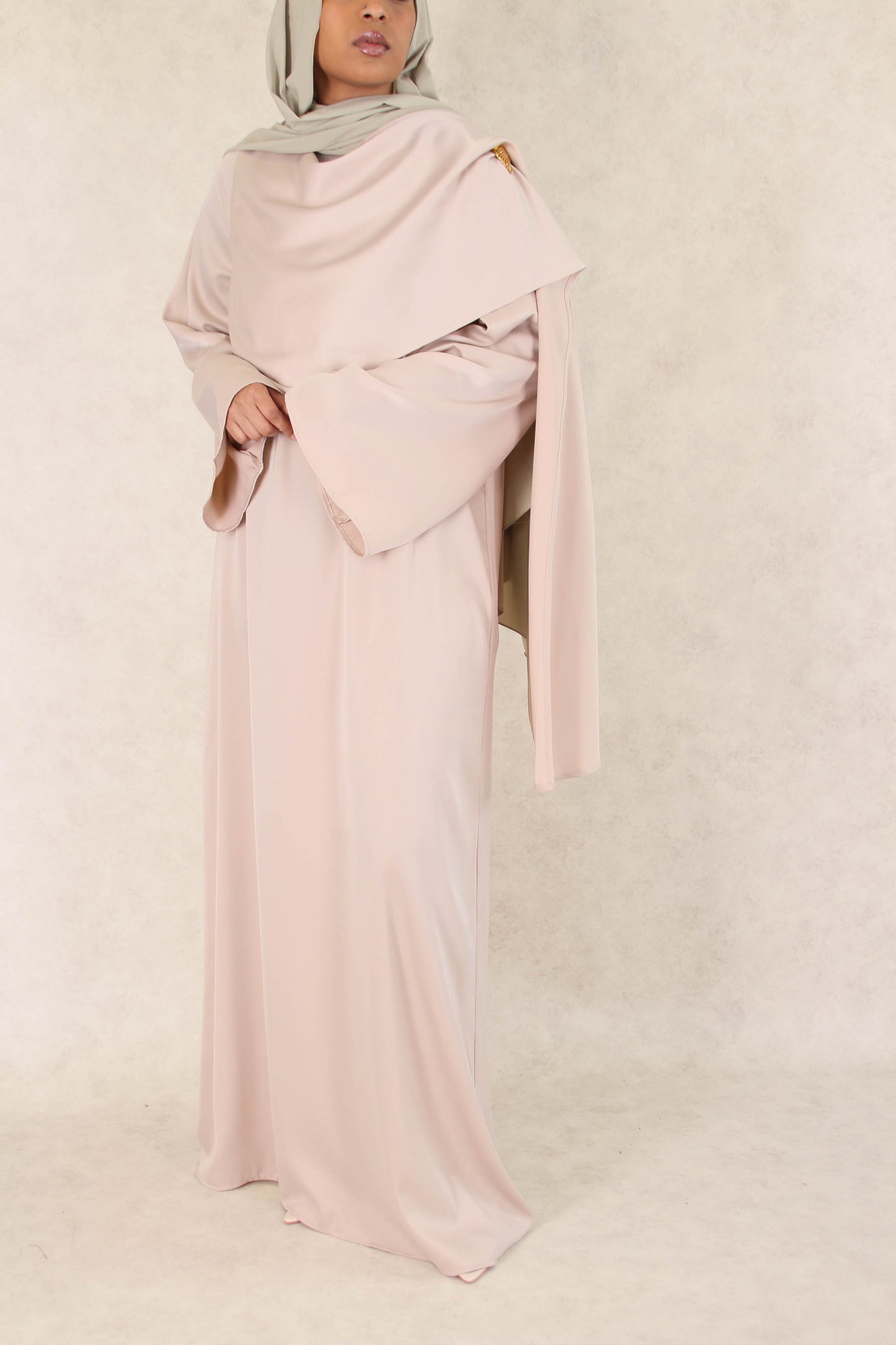 Robe Zayah - Nude