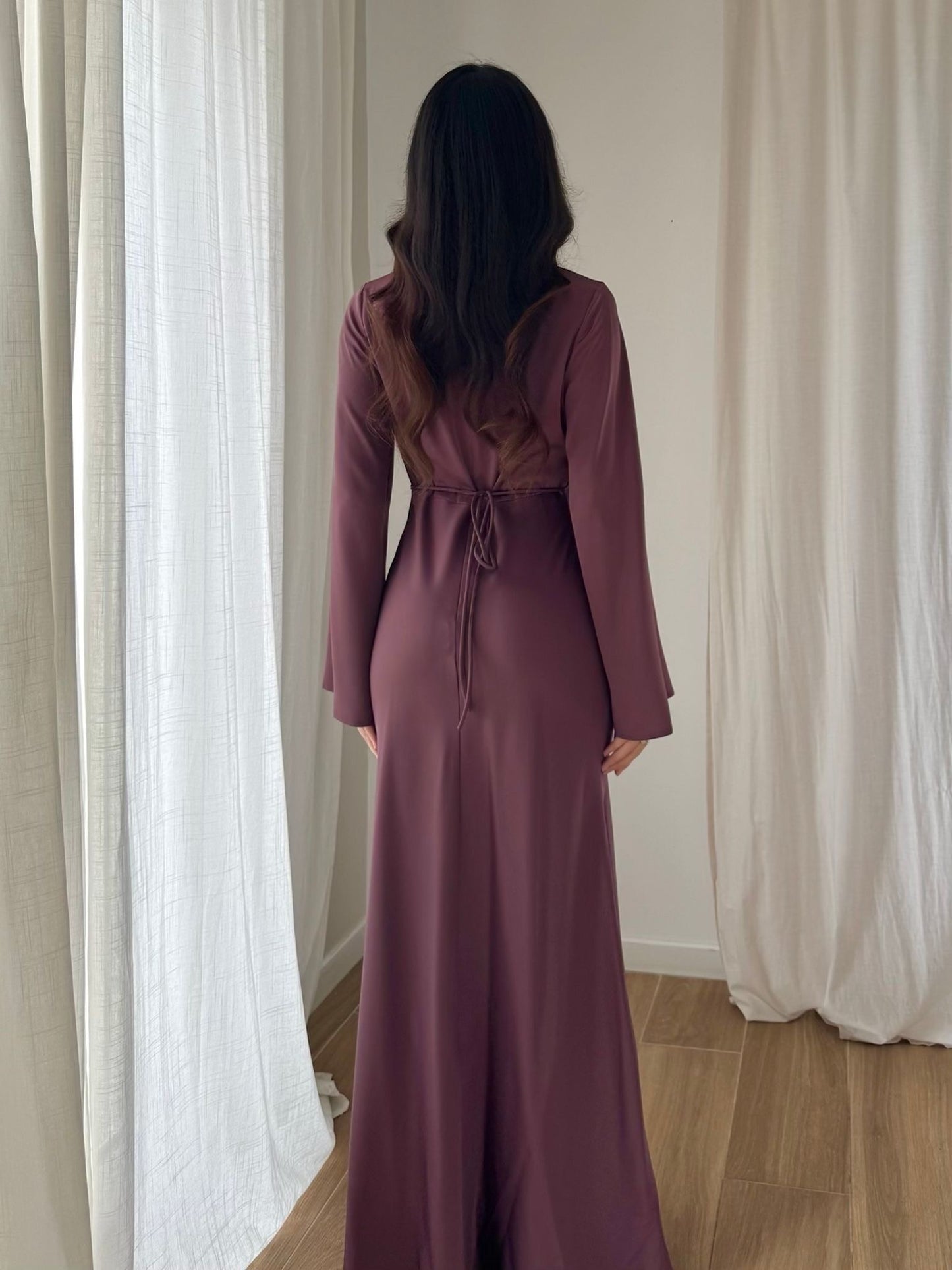 Robe longue satin Jasmine -Aubergine